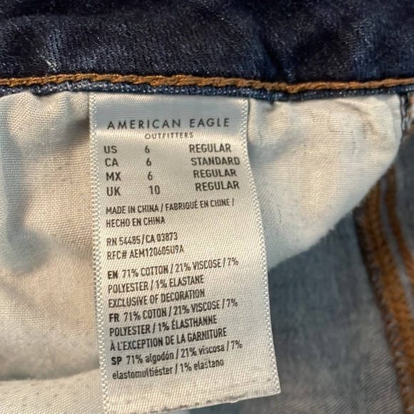 American Eagle Dark wash Jeans - Picture 4 of 5